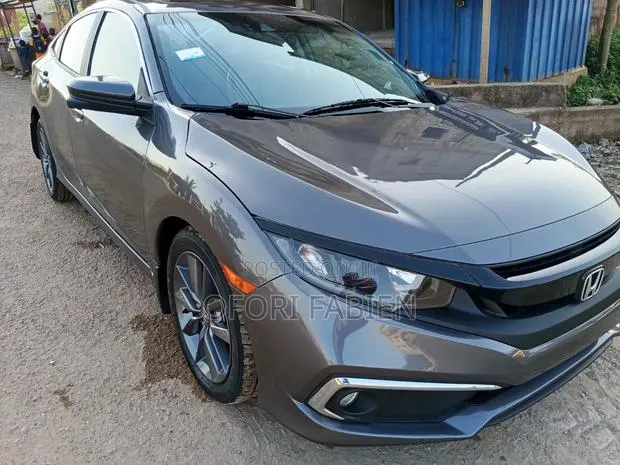 Honda Civic 2020 Gray · Photo 1