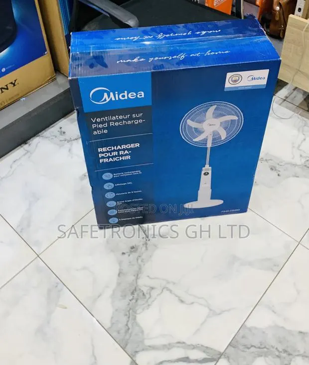 Newly Bulky Midea Fist Fan 18 Rechargeable Fan · Photo 1