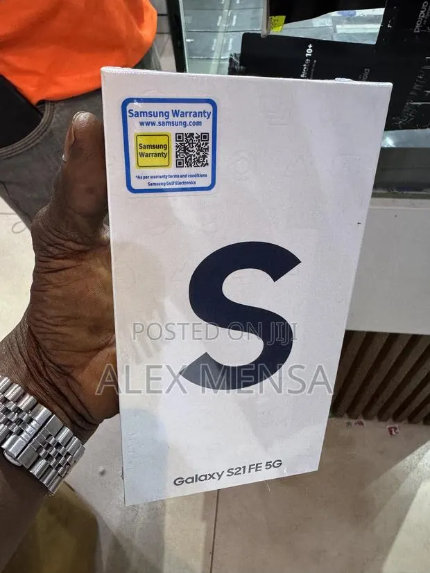 New Samsung Galaxy S21 FE 128 GB Black · Photo 1