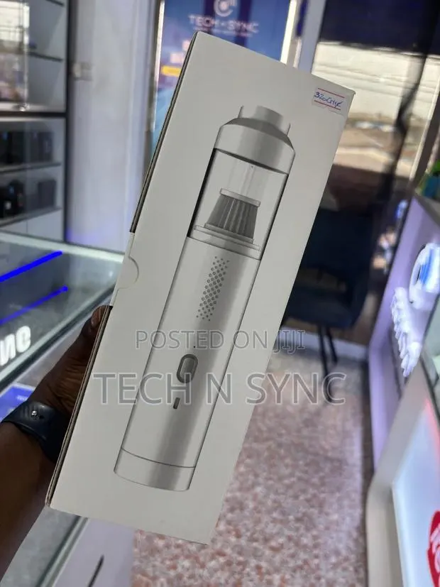 Household/Vehicle Vacuum Cleaner · Photo 1