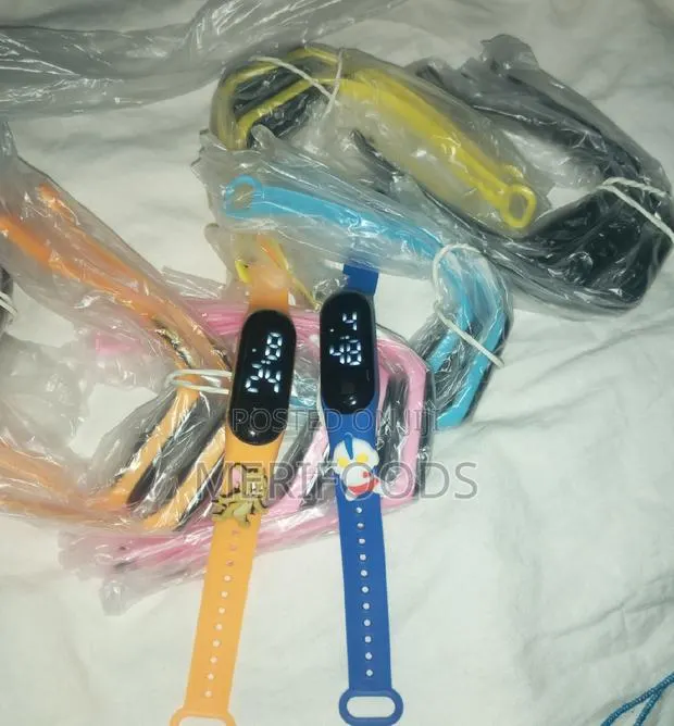 Kids LED Watches · Photo 1