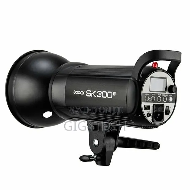 Godox Sk300ii 300w Photo 2.4g Studio Flash Strobe · Photo 1