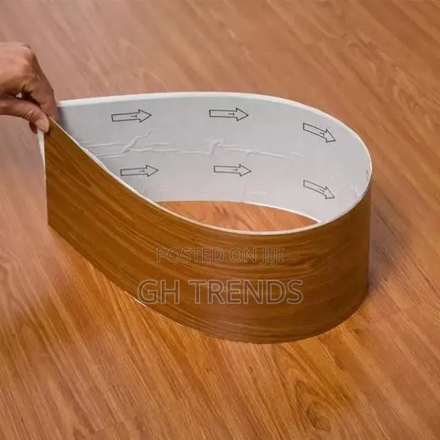 Vinyl Floor · Photo 1