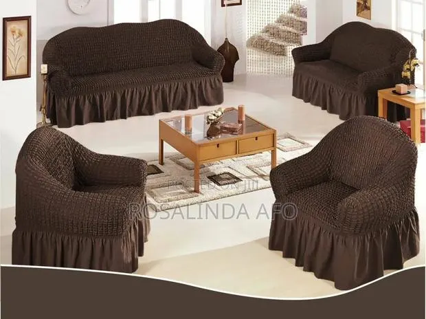 Elastic Skirt Sofa Cover · Photo 1