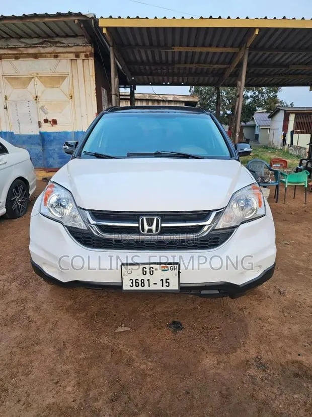Honda CR-V 2010 White · Photo 1