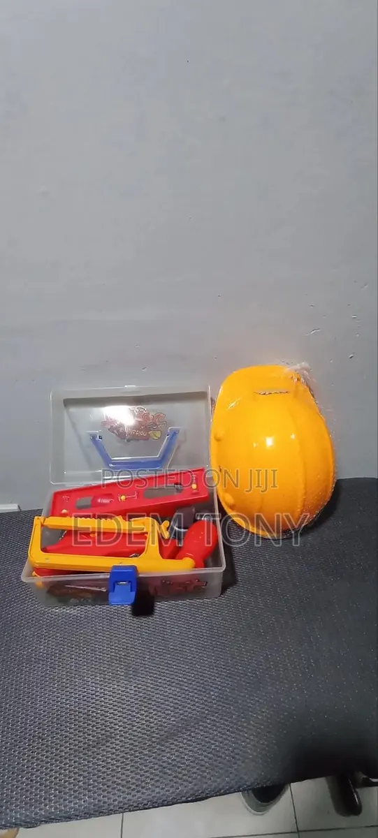 Kids Engineering / Construction Tool Kit · Photo 1