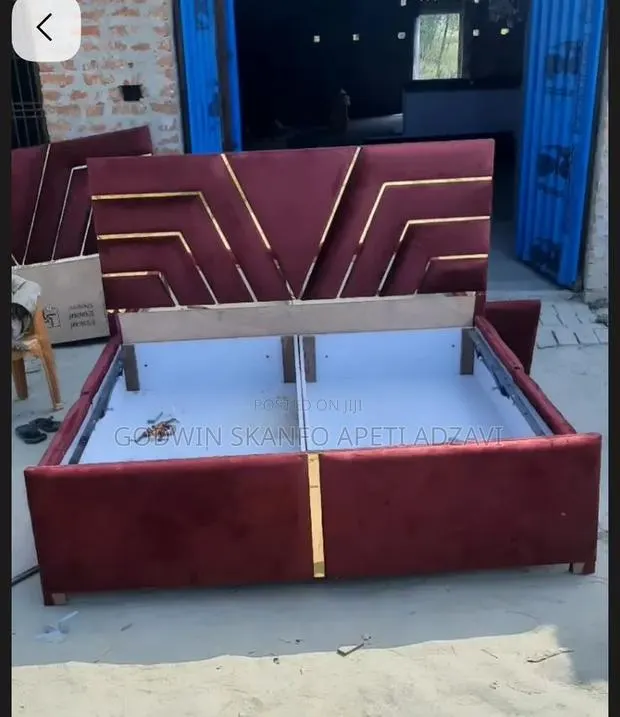 Queen Size Bed Frame and Drawer Available · Photo 1