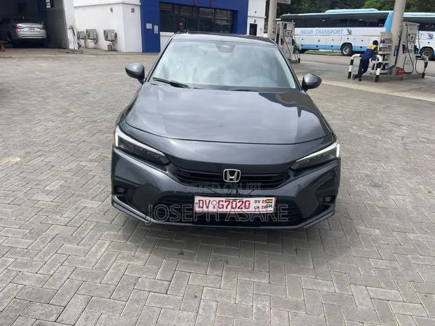 Honda Civic EX CVT 2024 · Photo 1