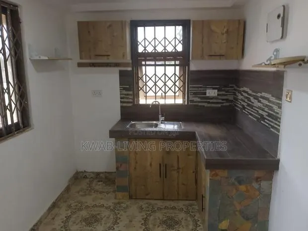 2bdrm Apartment in School Junction for rent · Photo 1