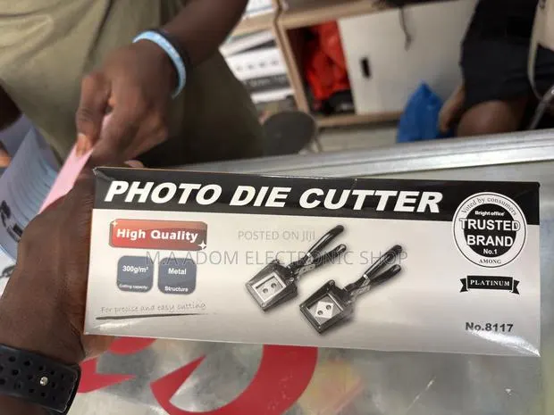 High Quality Id Size Photo Cutter 300g/M · Photo 1