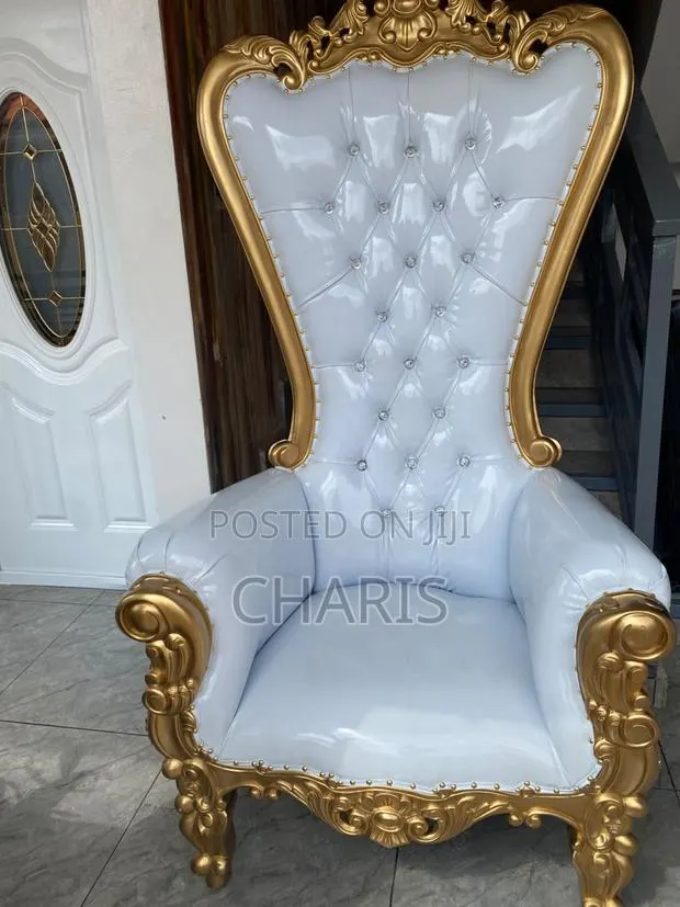 Royal Throne Chair (From Canada) · Photo 1