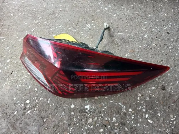 Hyundai Elantra Tail Light 2020 Home Use One Sade · Photo 1