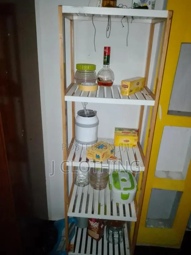 Shelving Shelves · Photo 1