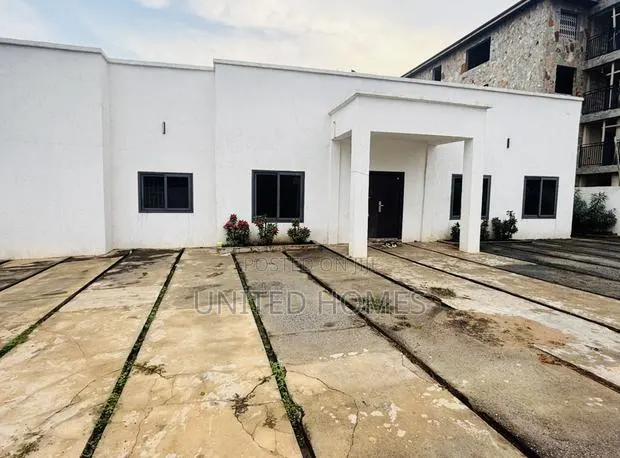 3bdrm House in Oyarifa for sale · Photo 1