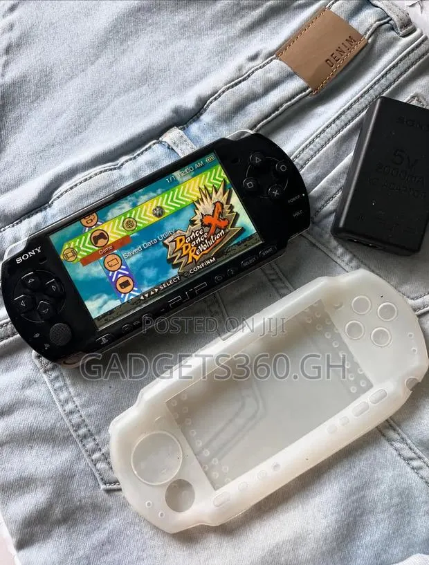 Sony PSP 3000 (16gb Black) · Photo 1