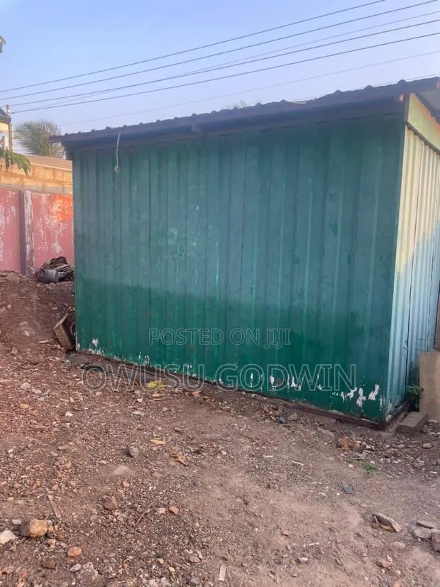 Furnished Metal Container · Photo 1