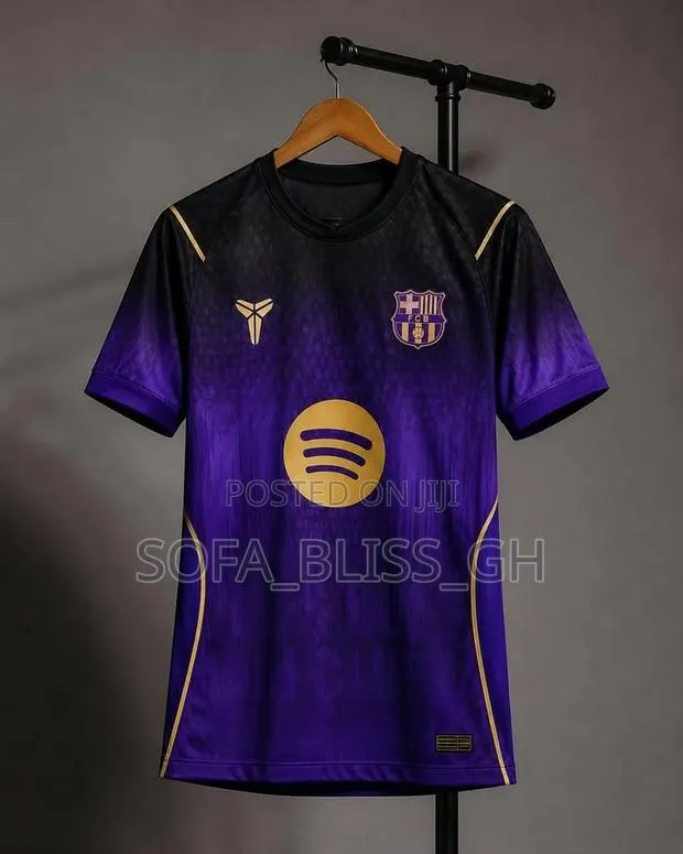 Barcelona Away Jersey · Photo 1