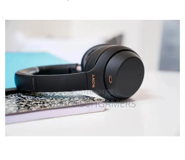 Sony Wh-1000xm4 · Photo 2