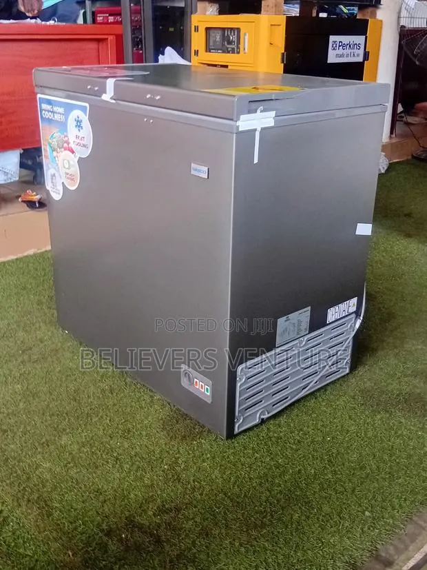 195L Deep Freezer – Fast Freezing Large Storage Capacity · Photo 1