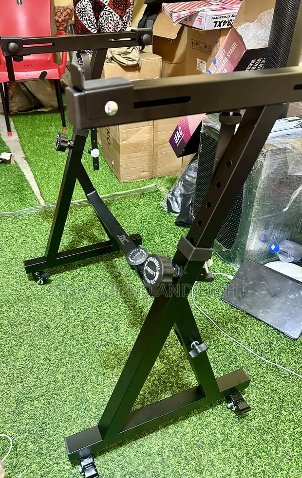 Heavy Duty Z Shaped Keyboard Stand · Photo 1
