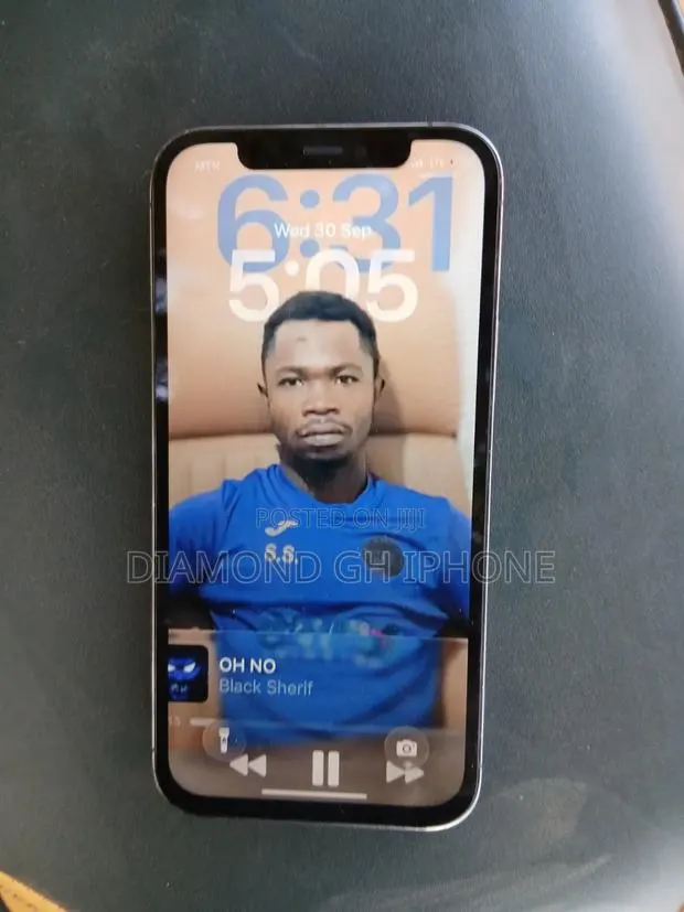 Apple iPhone 12 Pro 128 GB Gray · Photo 1