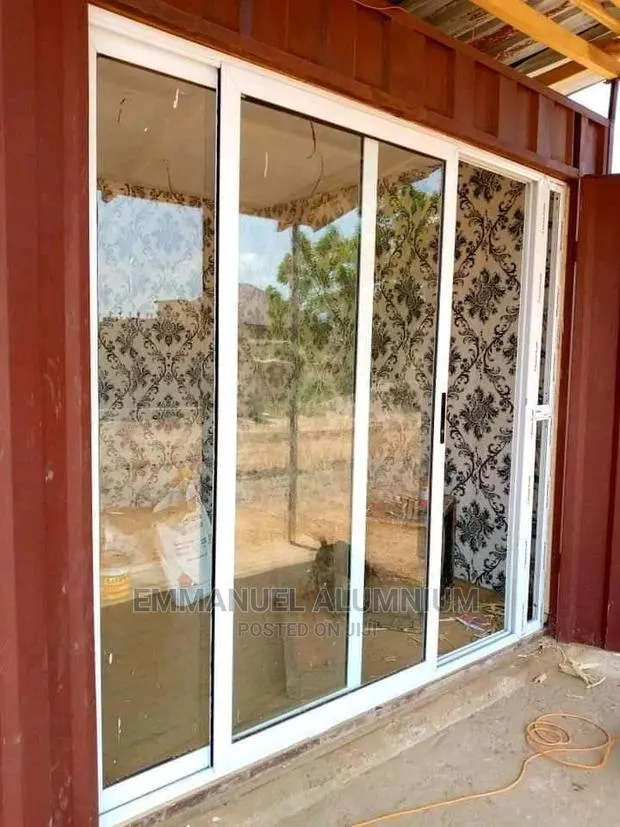 Two Base Sliding Door · Photo 1