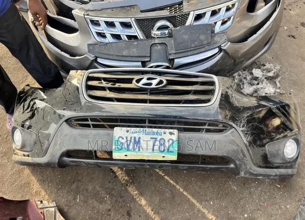 Hyundai Santa 2011 Front Bumper · Photo 1