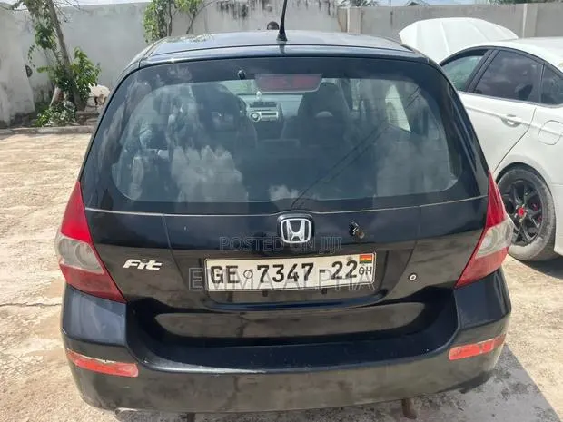 Honda Fit Base FWD 2007 Black · Photo 1
