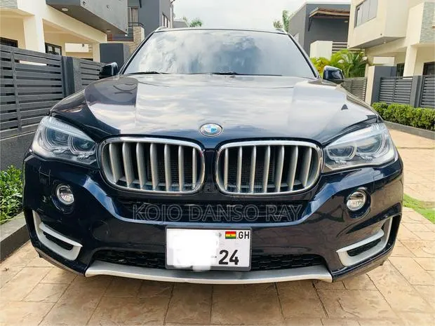BMW X5 xDrive35i AWD (3.0L 6cyl 8A) 2017 Blue · Photo 1