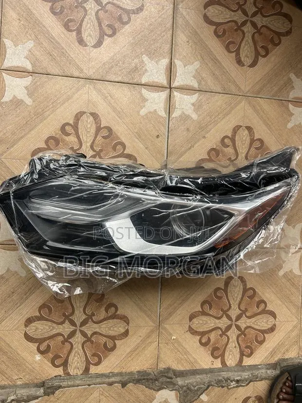 Chevrolet Equinox 2018 2019 2020 2021 Headlight · Photo 1