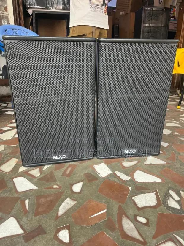Nexo Ps15 Speaker Pair · Photo 1