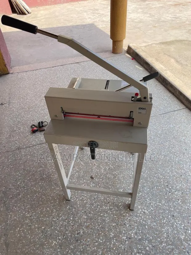 Electric Paper Cutter · Photo 1