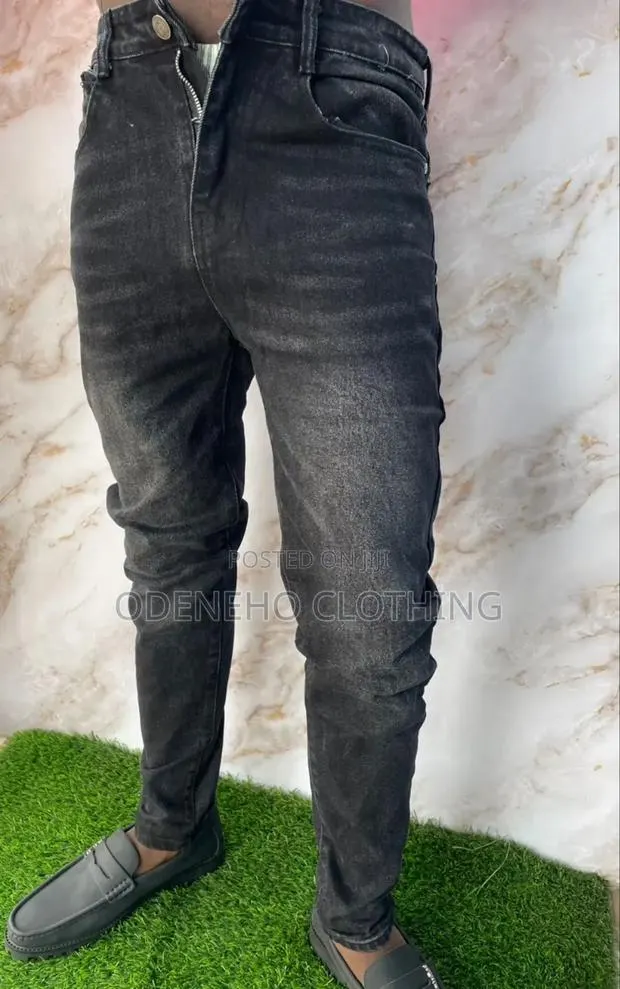 Faded Jeans · Photo 1