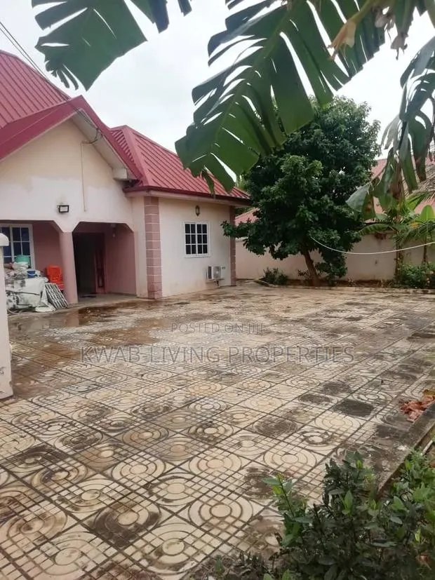 2bdrm House in Oyarifa for sale · Photo 1