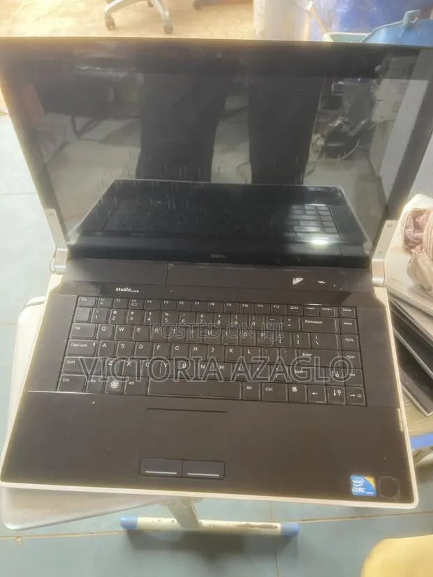 Laptop Dell 4GB Intel Core i7 HDD 350GB · Photo 1