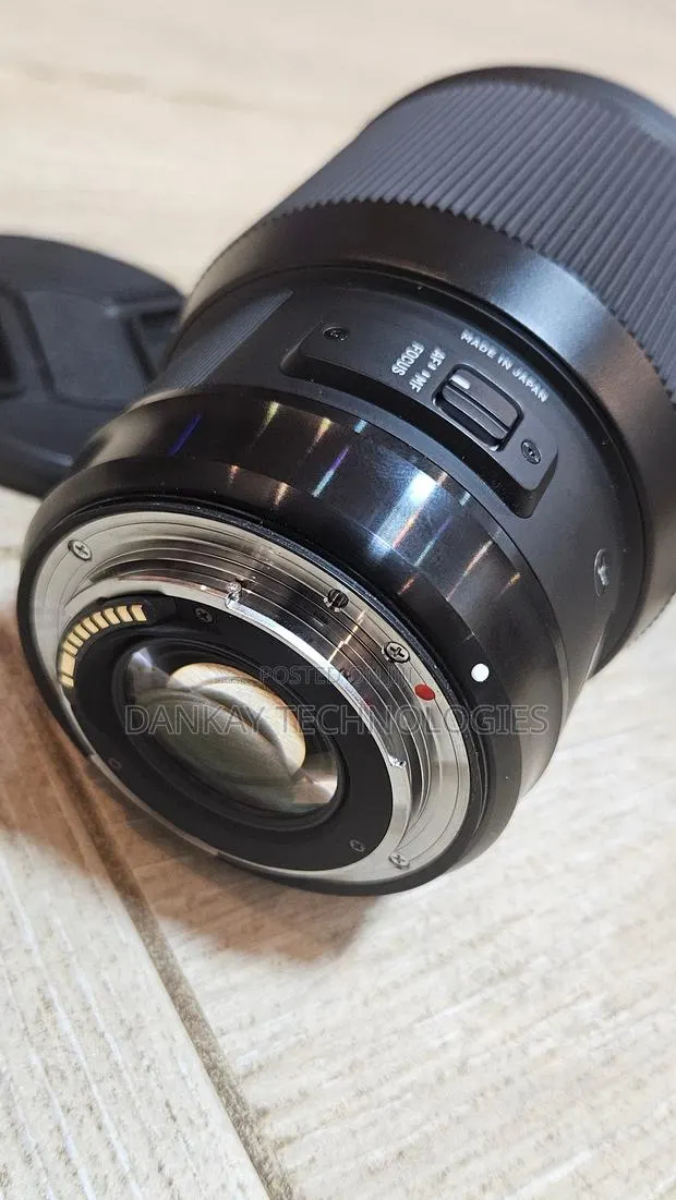 Sigma 85mm F1.4 Lens · Photo 1
