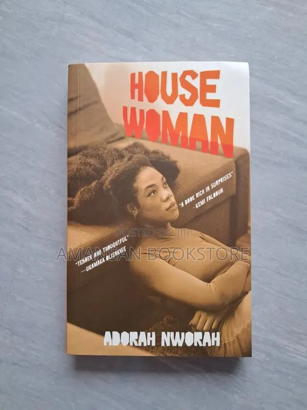 House Woman · Photo 1
