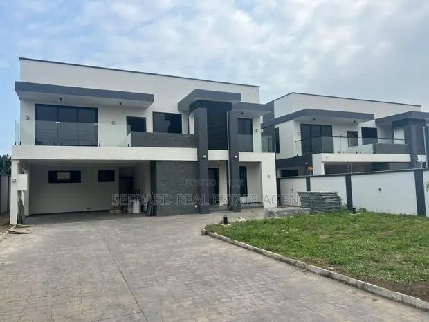 4bdrm Duplex in Sefdard Properties, Teshie-Nungua Estates for sale · Photo 1
