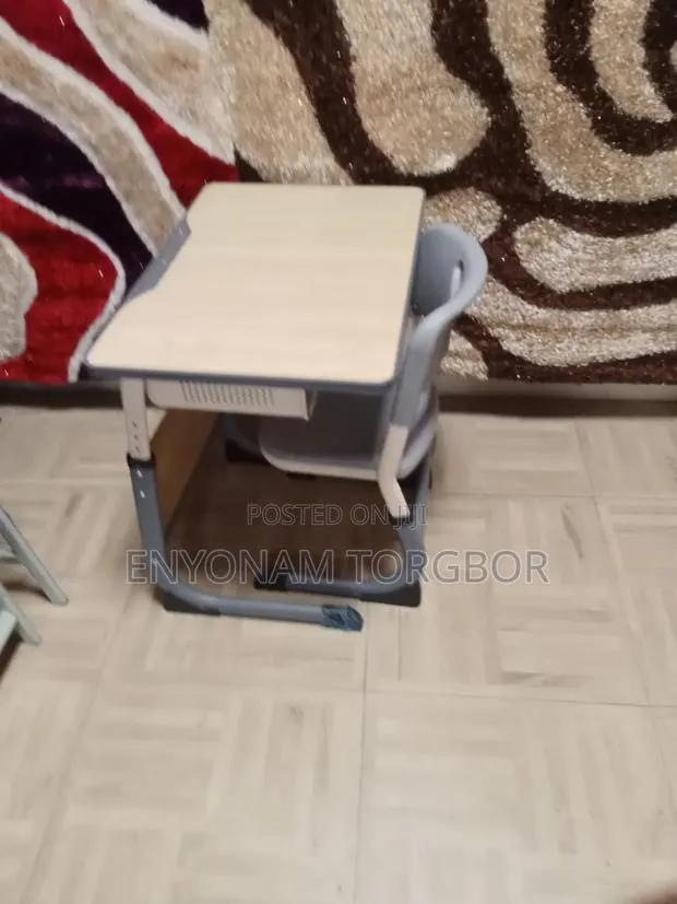 Study Table And Chair · Photo 1