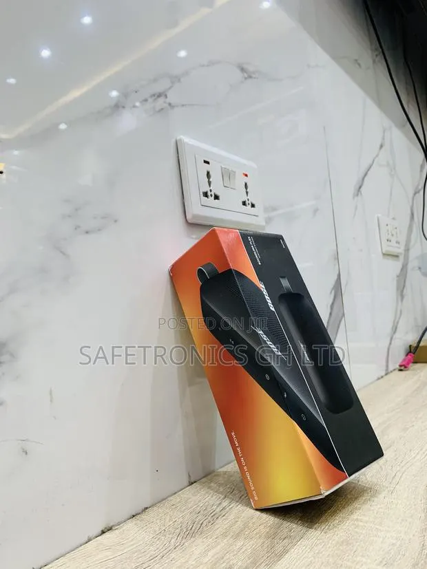 Premium New Bose SoundLink Flex Portable Bluetooth Speaker · Photo 1