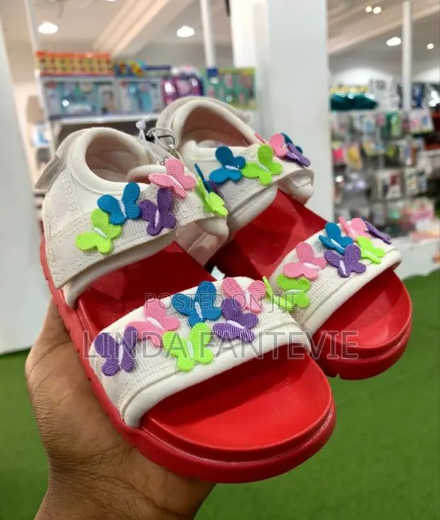 TU Kids Sandals · Photo 1