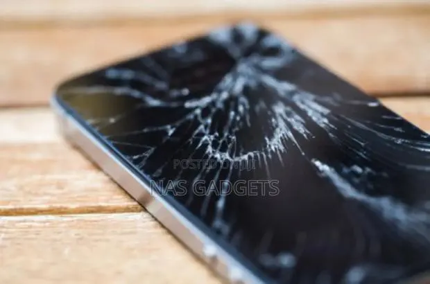 We Sell the Original Screen at a Good Price and Fix as Well · Photo 1