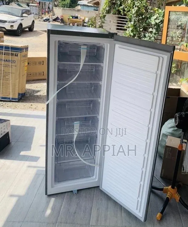 Purchase Classic Pearl PUF-370 1 Door Standing Freezer · Photo 1