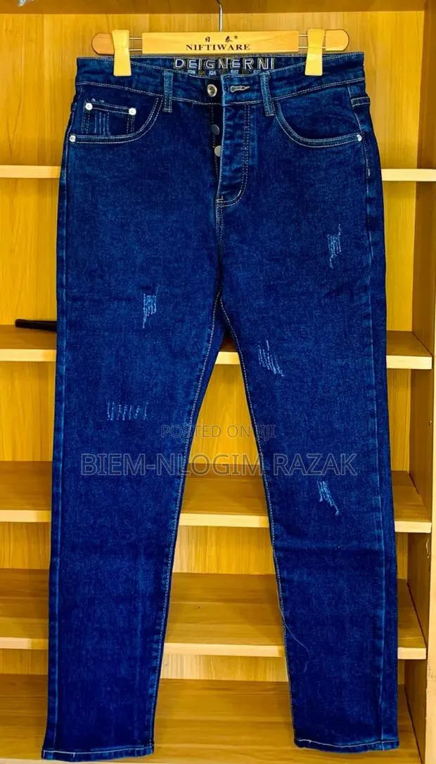 Stock Jeans Available · Photo 1