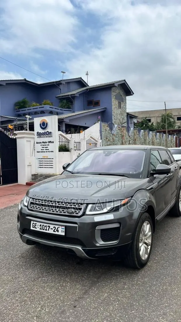 Land Rover Range Rover Evoque SE 4x4 5-Door 2019 Gray