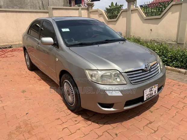 Toyota Corolla 2007 Brown · Photo 1