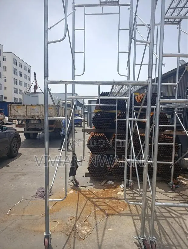 Scaffolding · Photo 1