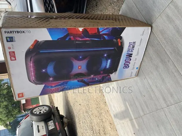 Discover the Unique Features of the JBL Partybox 710 Speaker · Photo 1