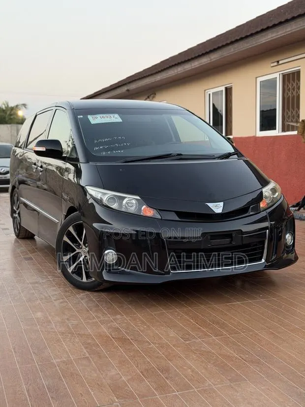 Toyota Estima 2015 Black