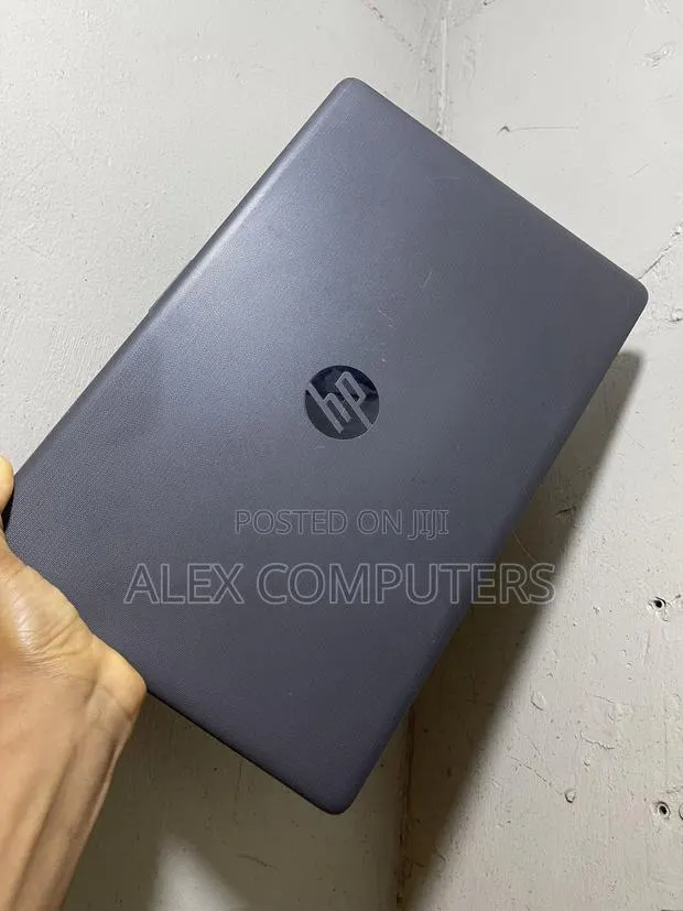 Laptop HP 15 4GB Intel Core i5 SSD 128GB · Photo 1